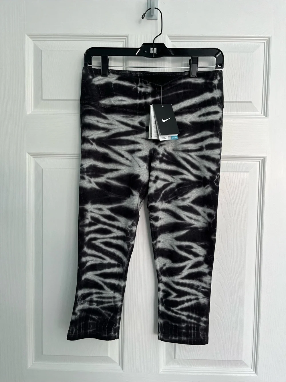 Nike Black & White Tie-Dye Leggings